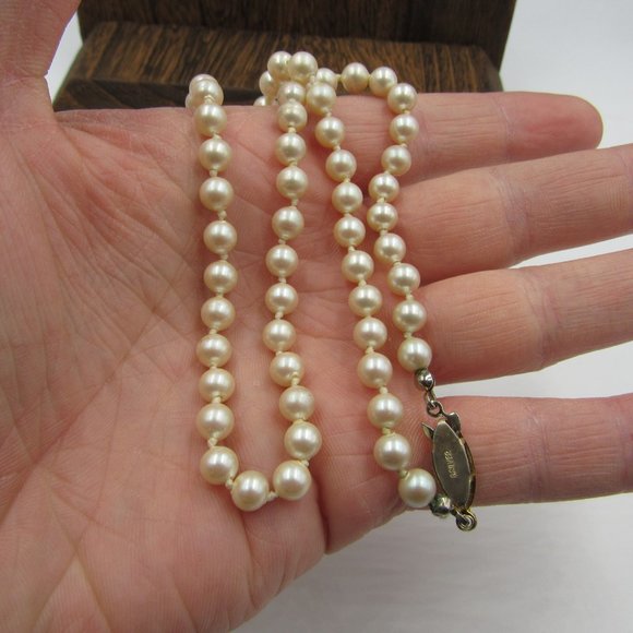 16" Sterling Silver Faux Pearl Necklace Vintage - Picture 2 of 4